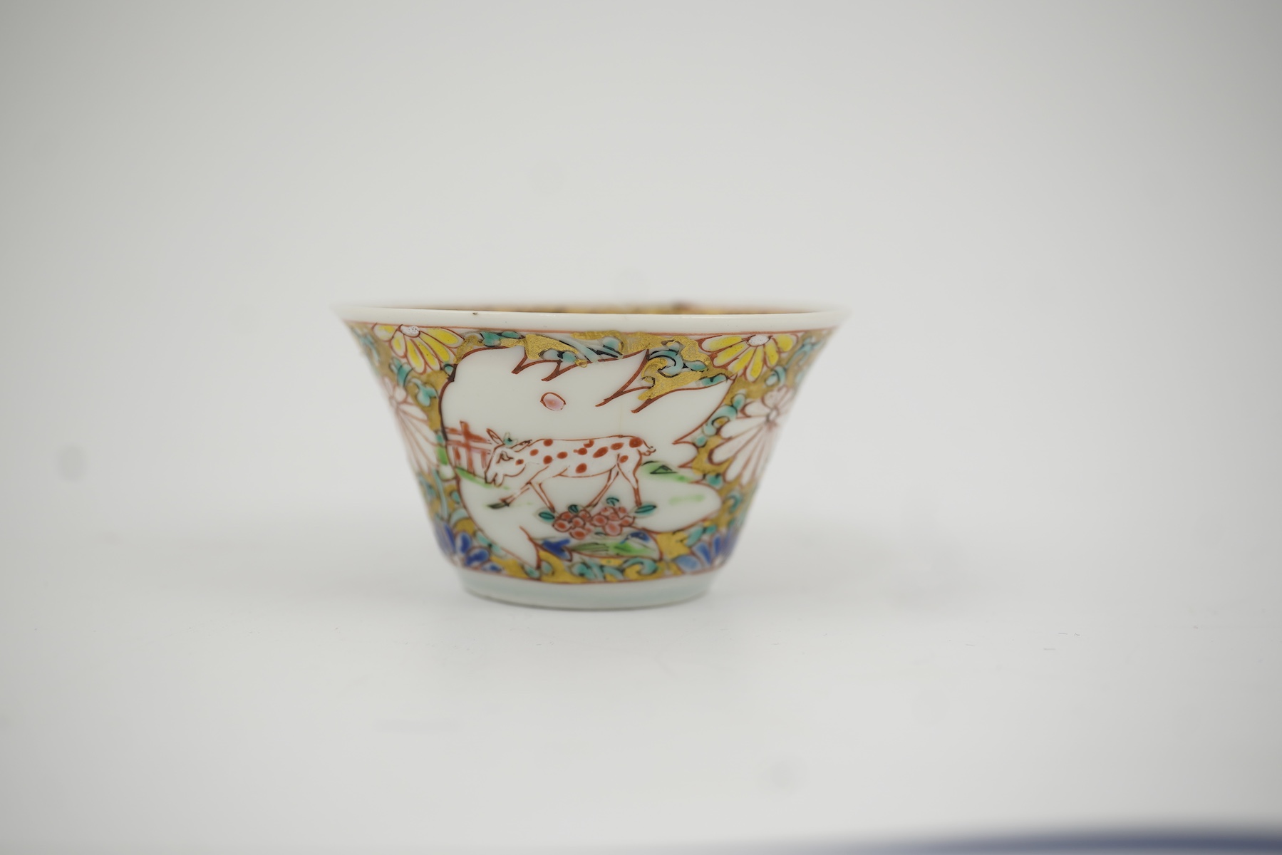 A Chinese semi-eggshell porcelain saucer and a similar tea bowl, Yongzheng period